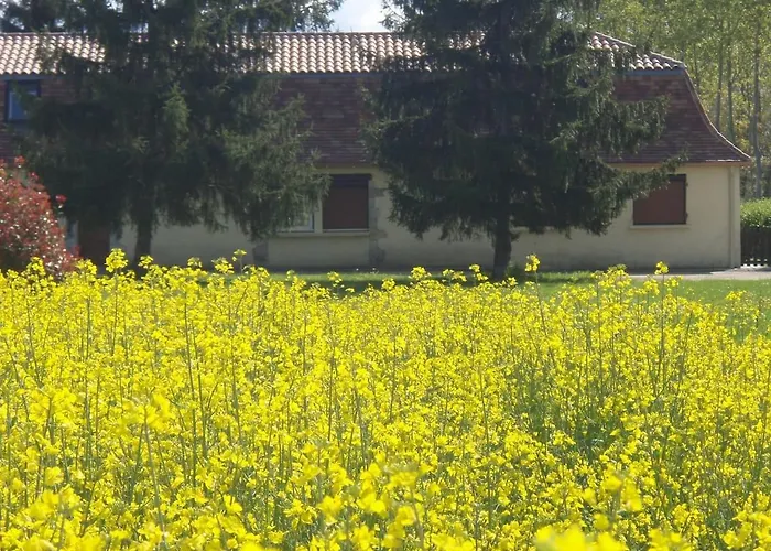 Le Noyer Casa de Férias